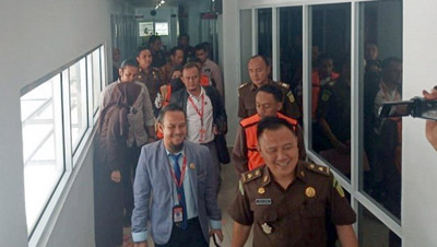 Kejari Pekanbaru Tahan Tiga Tersangka Kredit Macet PT PER